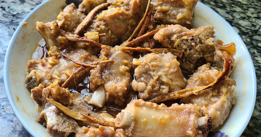 廣東人吃排骨除了豆豉排骨，還喜歡這做，香味濃郁又好吃，味道特別