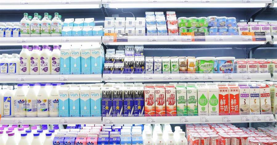 買牛奶，「巴氏奶」和「滅菌奶」區別大，認准3點買到營養好牛奶