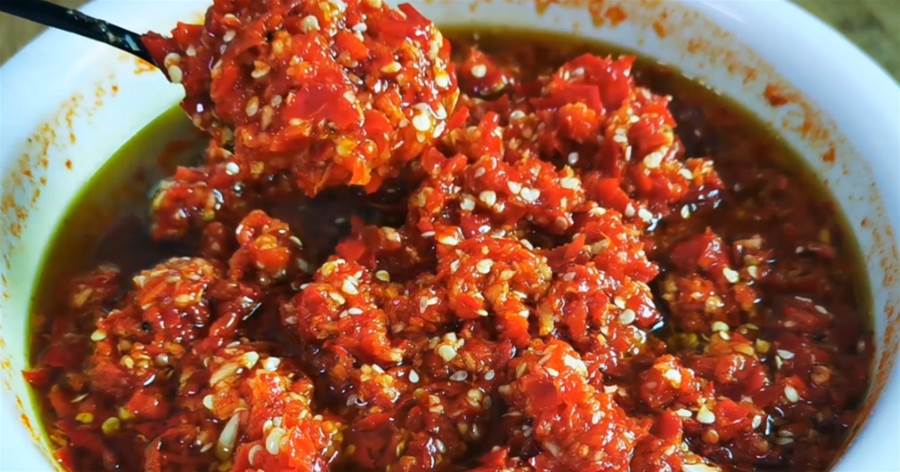 50年祖傳辣椒醬做法，無任何添加劑，做法簡單家常，放1年不會壞