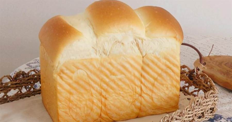 面包這配方我用了3年，不用黃油，一次發酵也能蓬松暄軟，不干硬