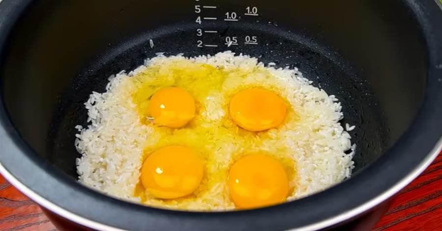 大米里打4個雞蛋，學會這樣做，我家孩子不挑食了，5天吃一袋大米