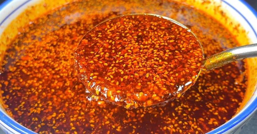 怎麼炸辣椒不糊而且脆又香？大廚教你萬能辣椒油，涼拌菜必不可少